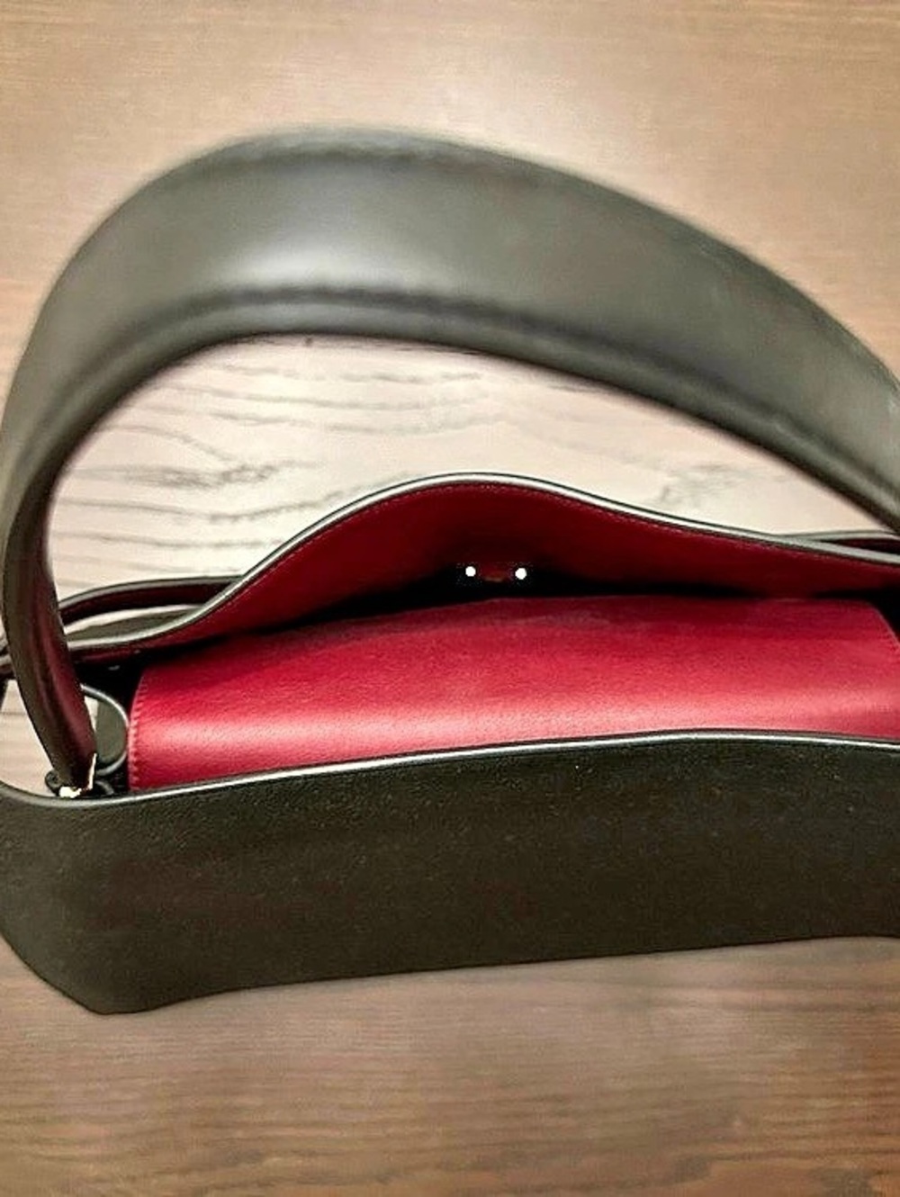 Ferragamo Hug Soft bicolor shoulder bag (Medium) - Pristine condition - Picture 8 of 15
